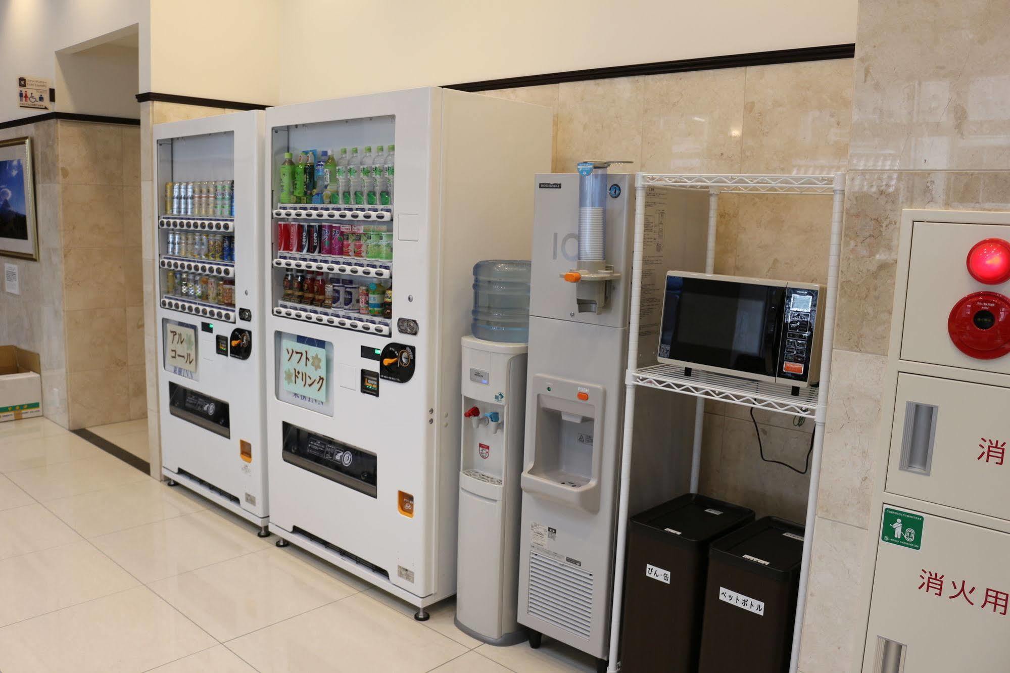 Toyoko Inn Hokkaido Sapporo-Eki Minami-Guchi Экстерьер фото